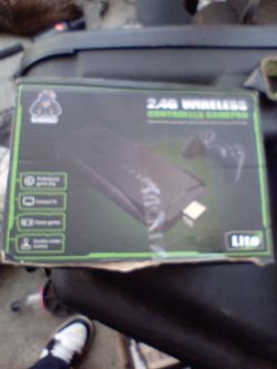 2.4g wireless controller gamepad