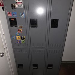 Six lockers in one