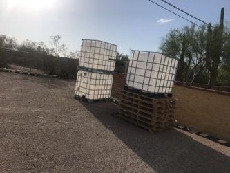 Clean Water Totes 280 Gals 75 Dollars 