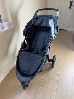 Britax B- Free jogging stroller