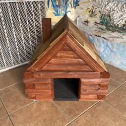 Wooden Dog House Kennel Cabin