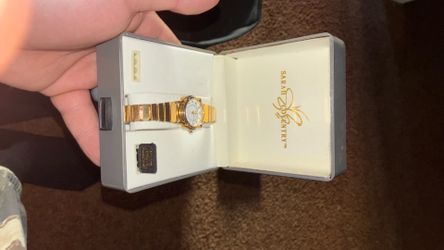 Sarah Coventry women’s Watch