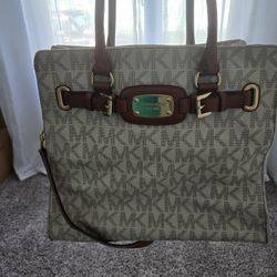 Michael Kors Shoulder Bag