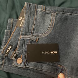 Fashion Nova Jeans 