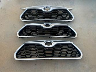2020 - 2024 TOYOTA HIGHLANDER UPPER GRILL OEM