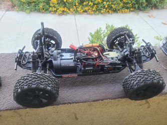 Redcat Blackout XTE 1/10 scale brushless