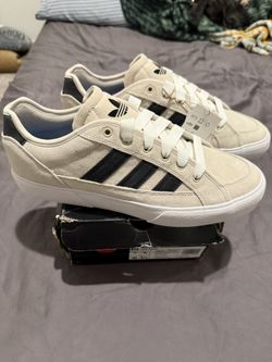 Adidas Men’s Casual Shoe