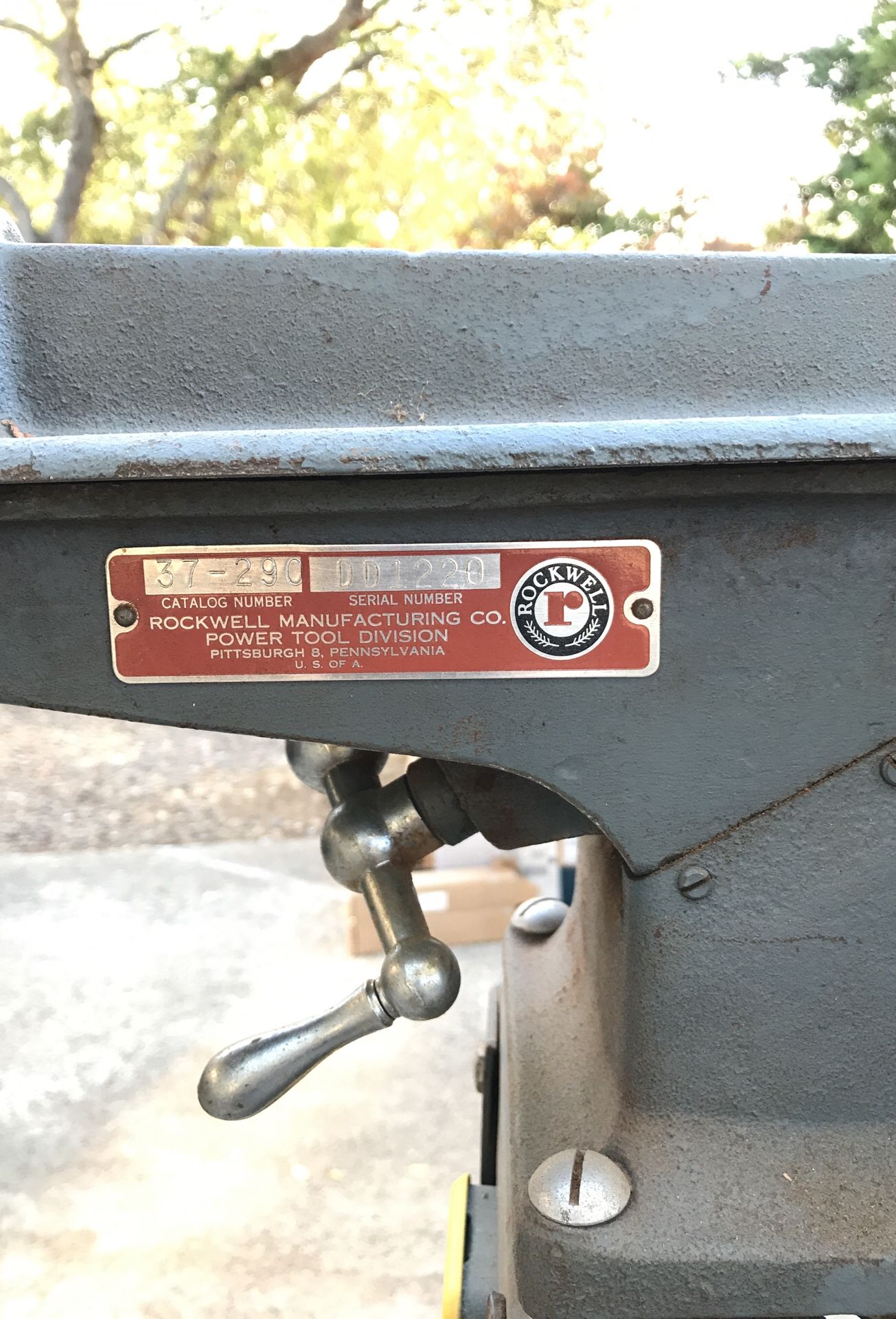 Delta Rockwell jointer with 1/2 hp electric motor
