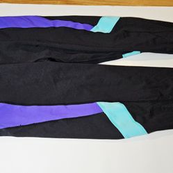 ​💜 $20! Victoria's Secret Capri Leggings (L) - NWOT - Purple & Teal Color Block 💙