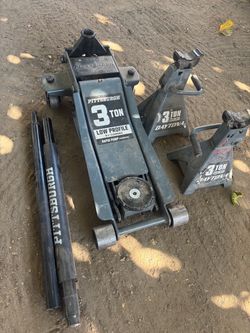 3 tone jack and stands