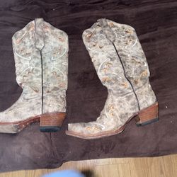 Women’s Boots