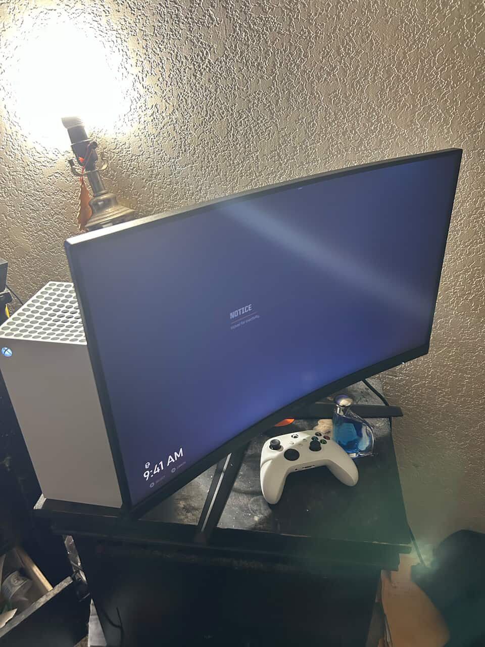 Xbox series X with elite controller and Tv monitor