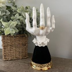Brand New Unique Elegant Candle Holder 