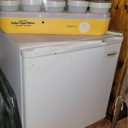 MINI FRIDGE $45