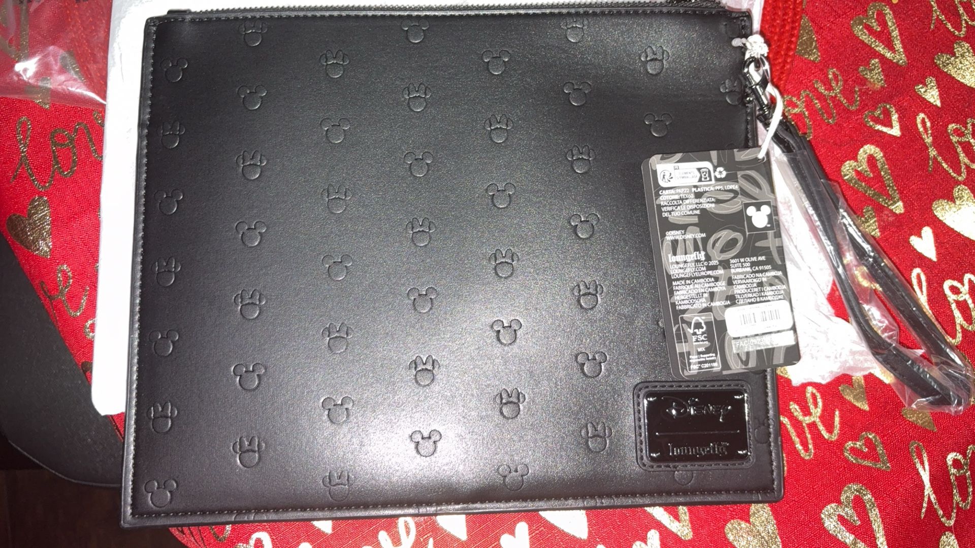 Black mickey loungefly wristlet