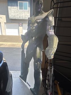 Life size thanos cut out