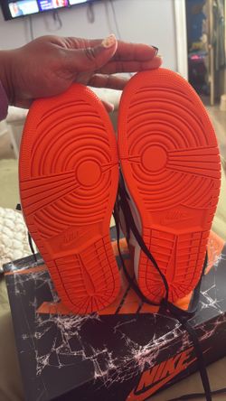 Shoe