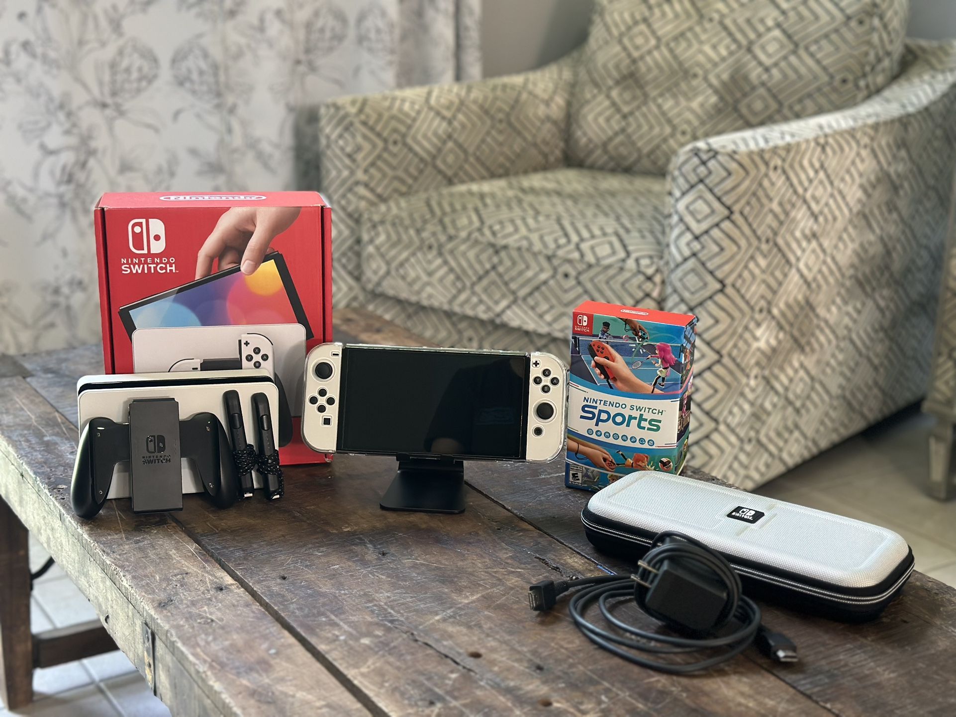 Nintendo Switch - OLED Model - Rare WHITE