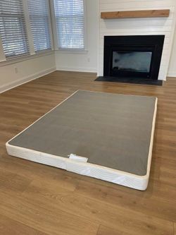 4.75" Foundation, Twin, Like New, Perfect Condition
