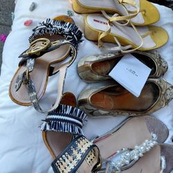 Zapatos Usados Muy Cuidados Talla 8.5 de Mujer 15 Cada Par 