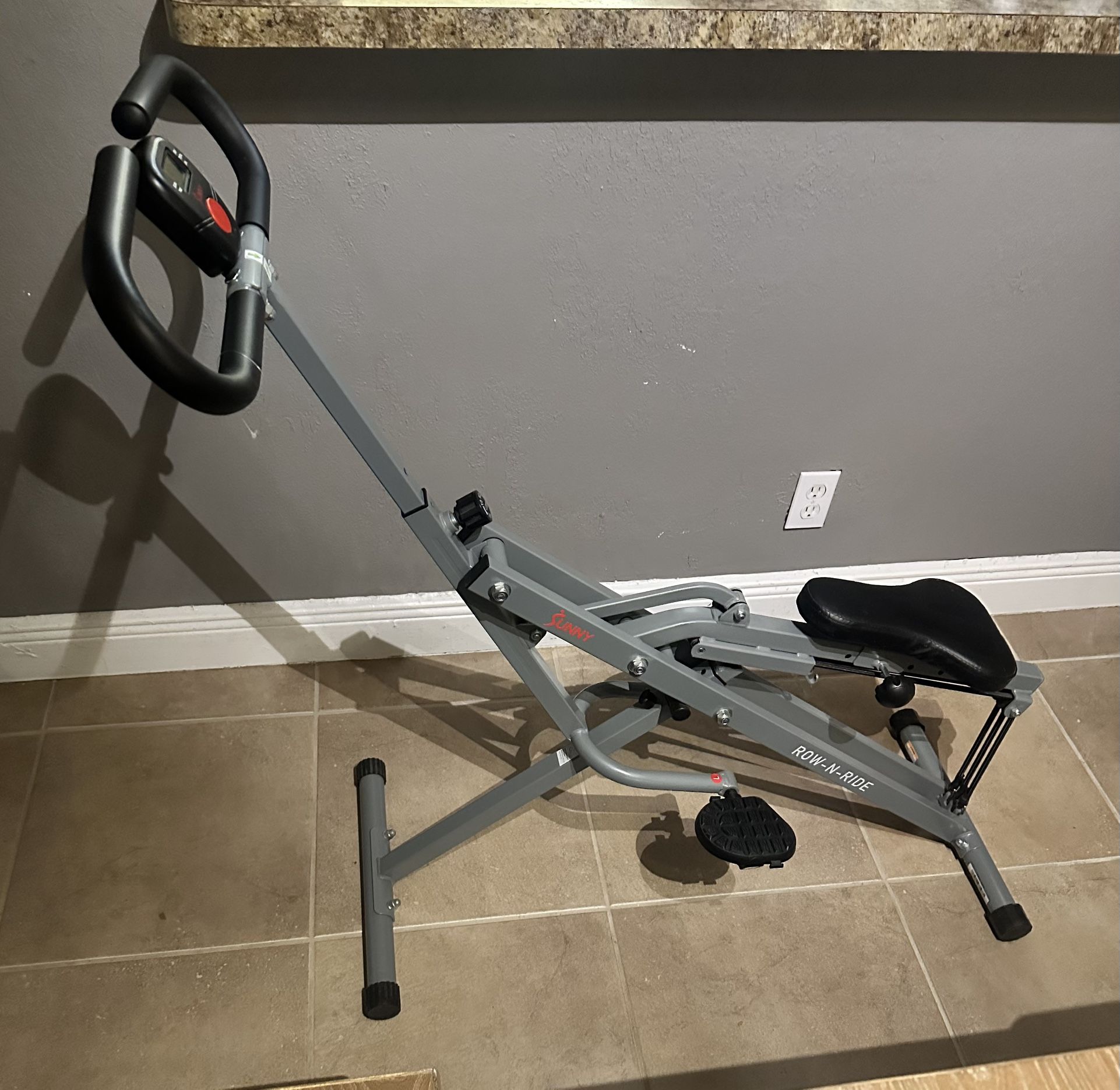 Health & Fitness Row-N-Ride Squat