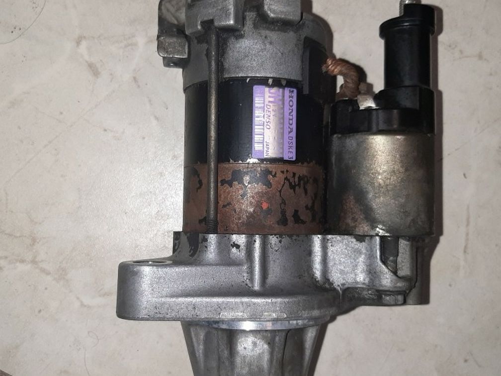 OEM Acura Rsx Starter Good Condition.