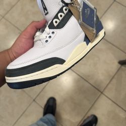 Jordan 3 