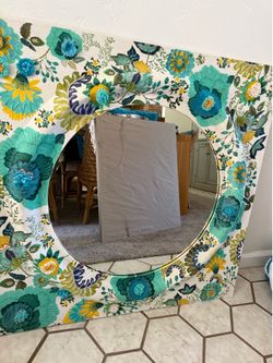 Beautiful floral mirror Anthropologie