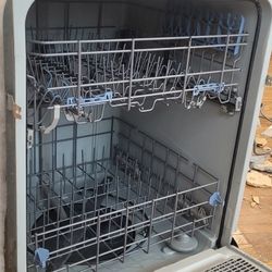 Whirlpool Dishwasher 