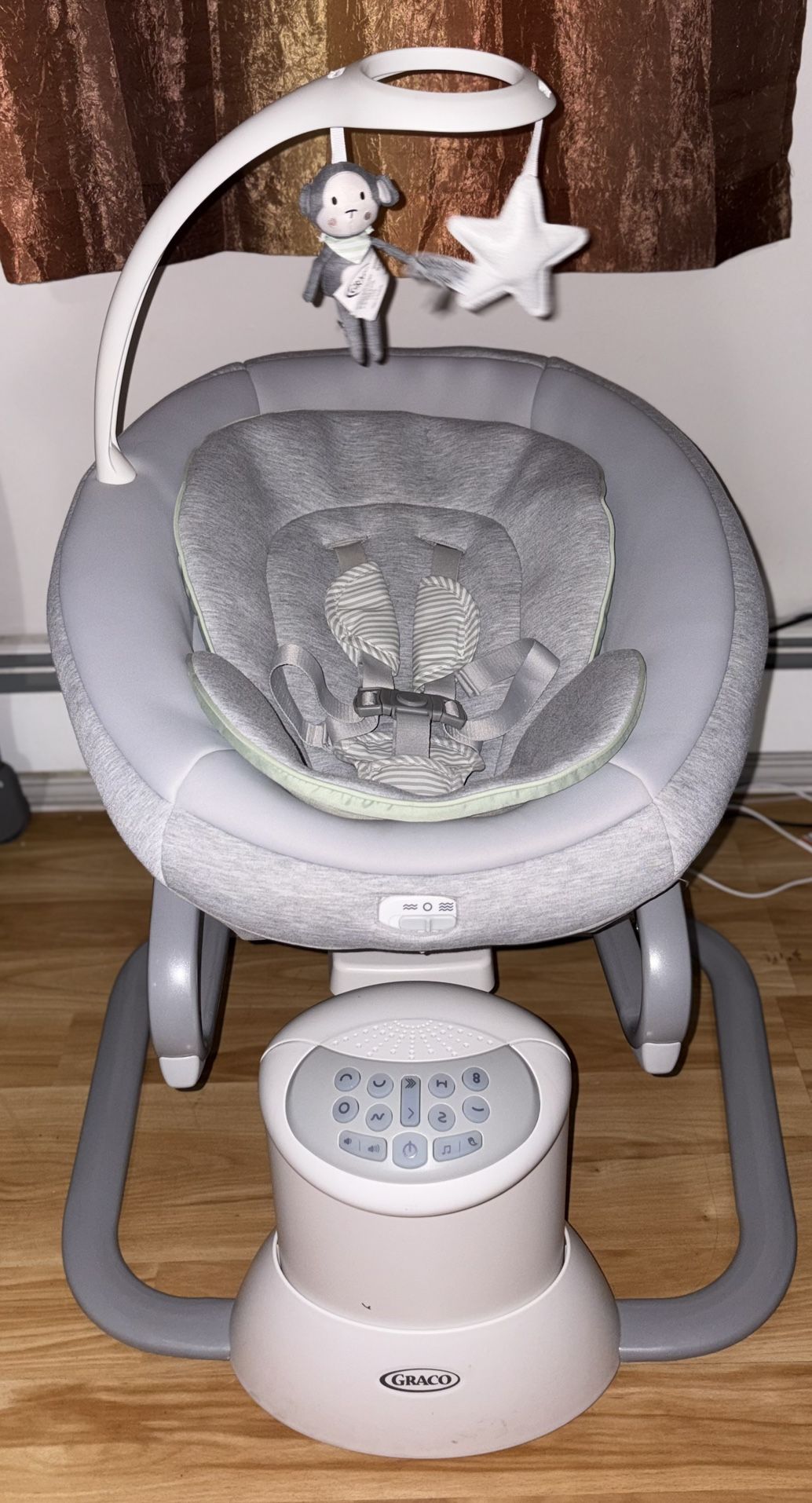 Graco Soothe My Way Swing