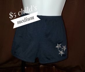 Medium shorts girls
