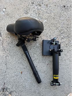 Electric scooter seat attachment