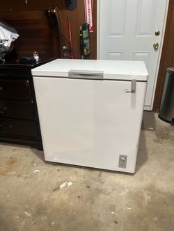 Freezer $140 firme