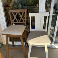 Set of 2 Bar Stools Wooden bar stools swivel chairs with cushioned seats