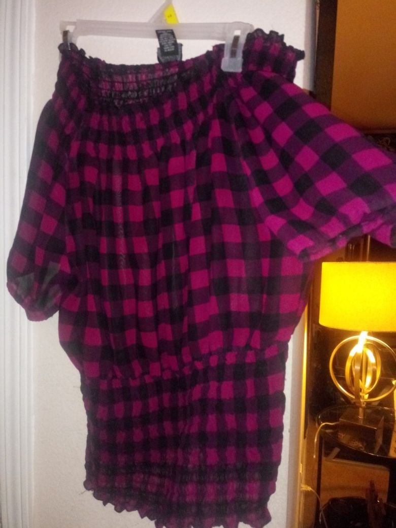 Blouses size xl to 1x $3 each