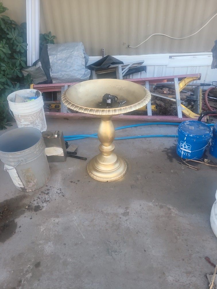 Wright Iron Bird Bath Fountain 