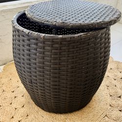 Outdoor Resin Wicker Storage Side Table – Round Patio Table