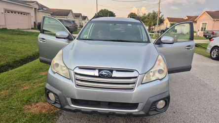 Subaru Outback Silver Wagon