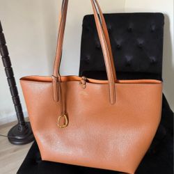 Ralph Lauren Tan tote bag/purse
Genuine leather Brown LARGE