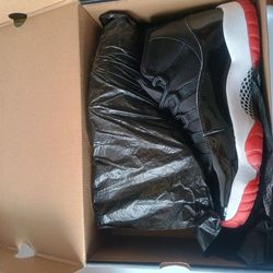 Jordan 11 Bred Retro -Size 9.5