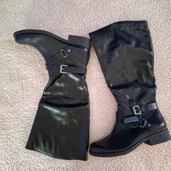 Women's Boots Size 7.5