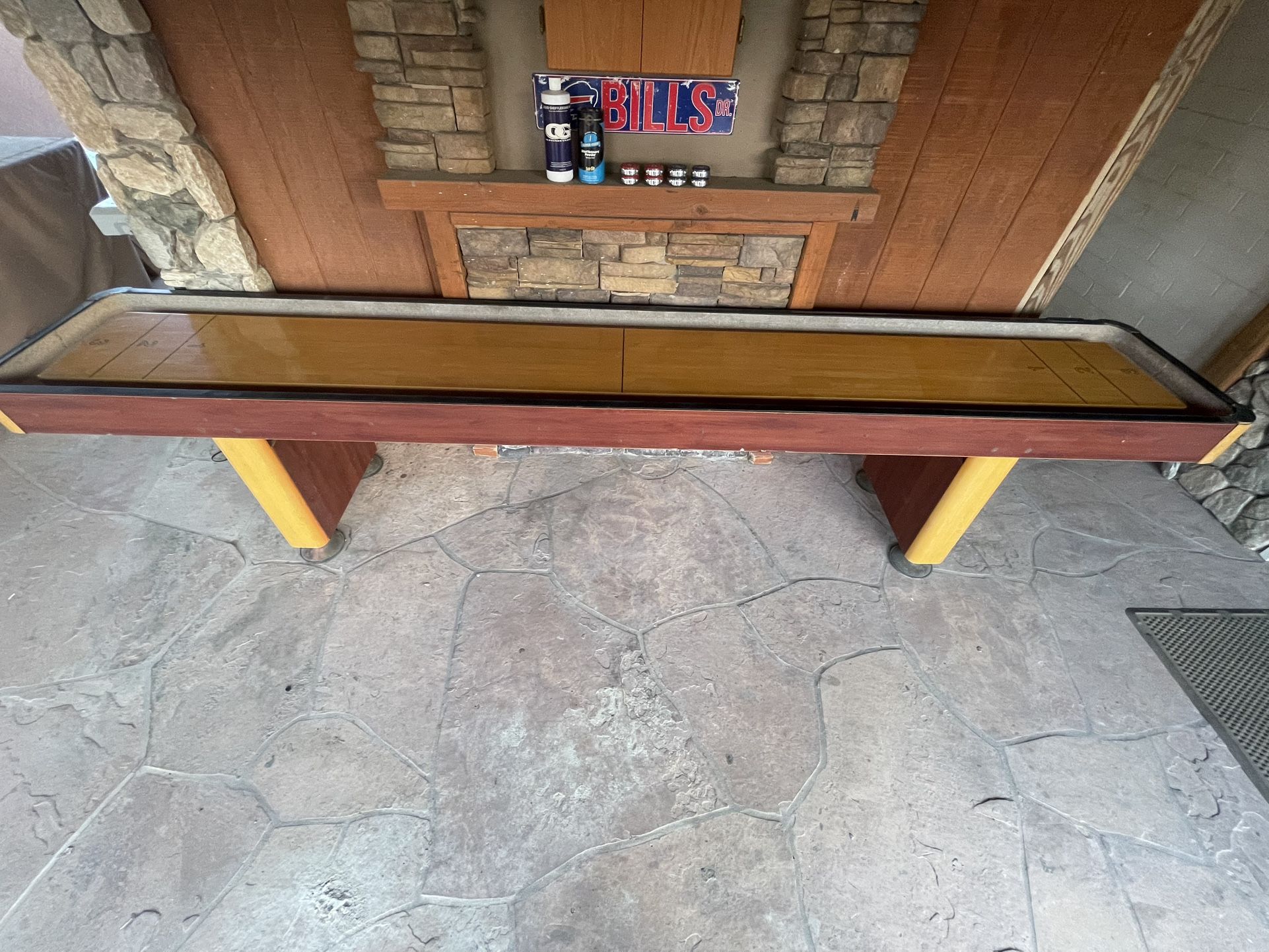 11’ Shuffleboard Table