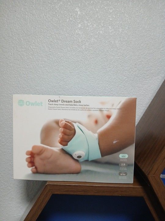 BRAND NEW IN BOX OWLET DREAM SOCK 