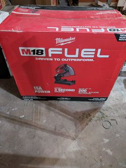 Milwaukee M18 Chop Saw