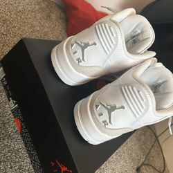 Jordan Pure Money 3’s