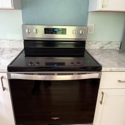 Whirlpool Freestanding Electric Range