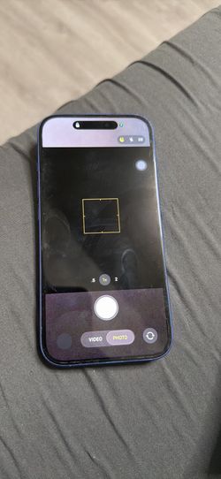 iPhone 16