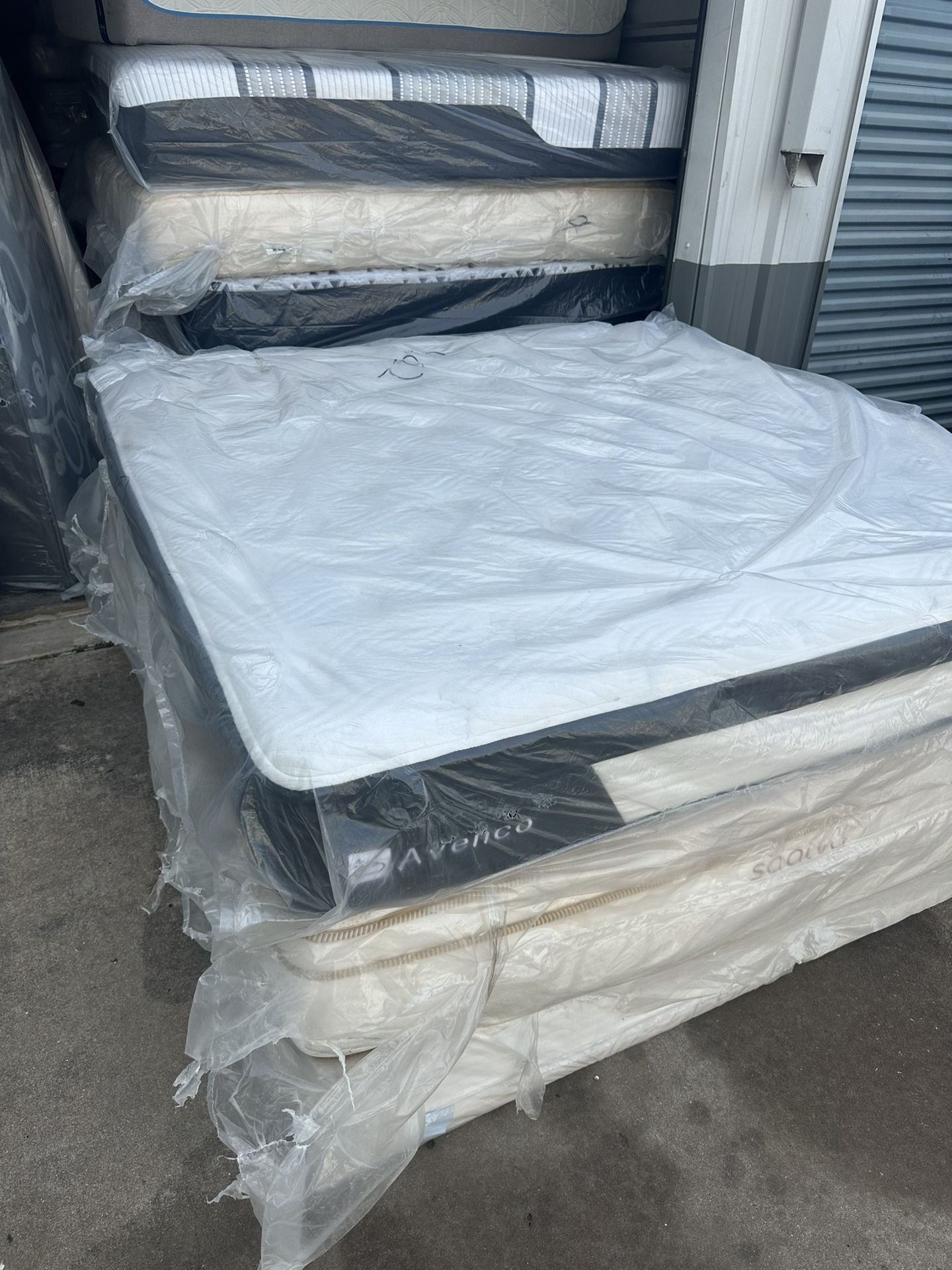 King Size Mattress And Box Spring