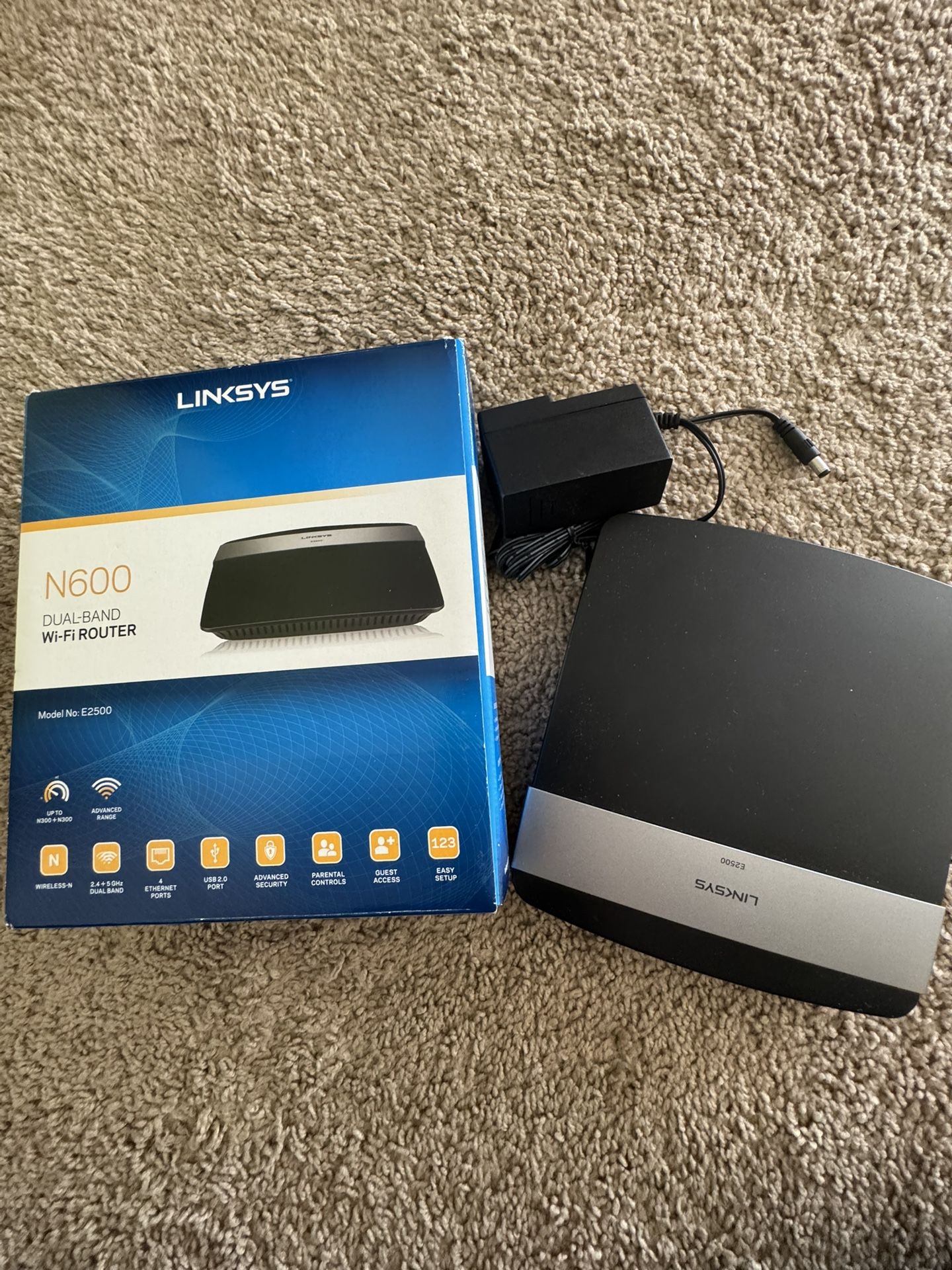 Linksys N600 Dual-Band WiFi Router – Excellent Condition