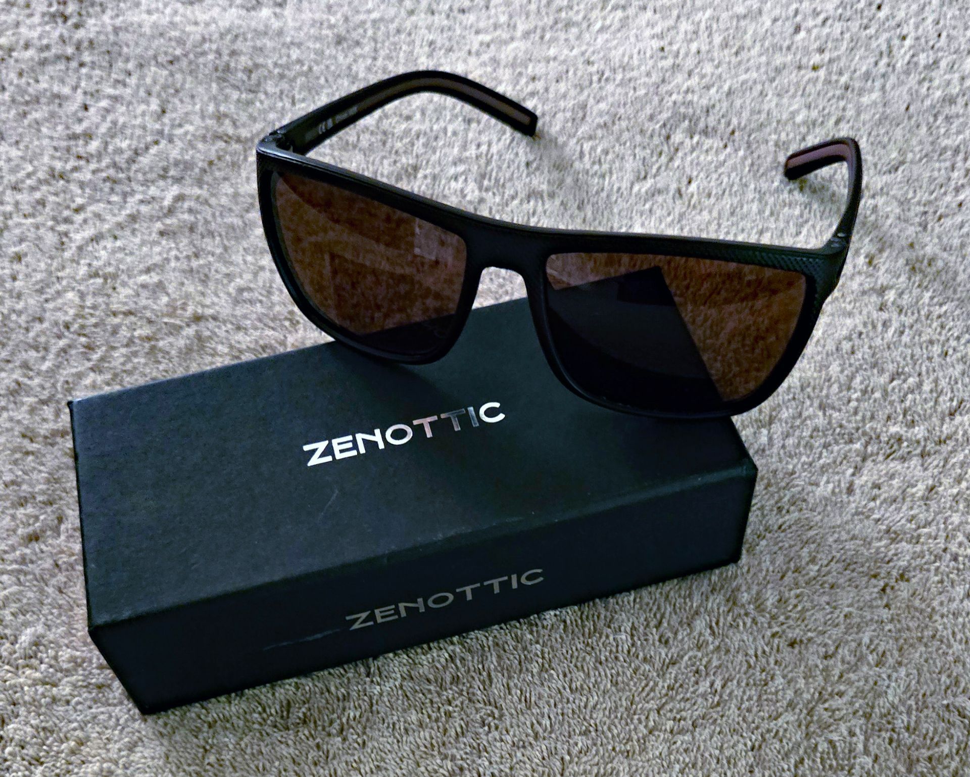Sunglasses, Zenottic